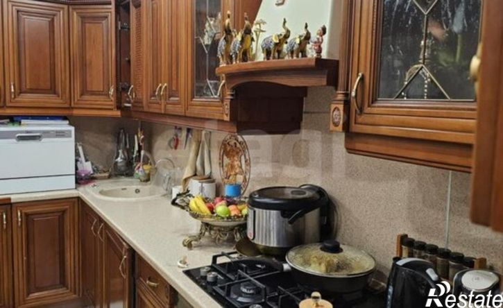 3-комн квартира улица Карла Маркса, 64/7,  д. 64/7