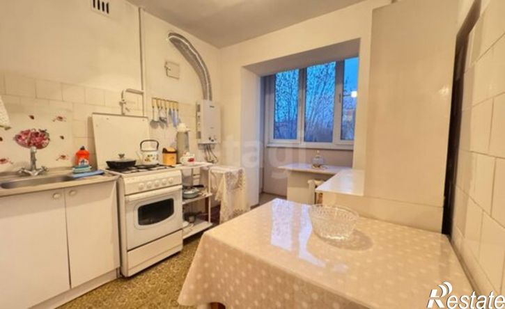 2-комн квартира пл 50 летия Октября, 4,  д. 4