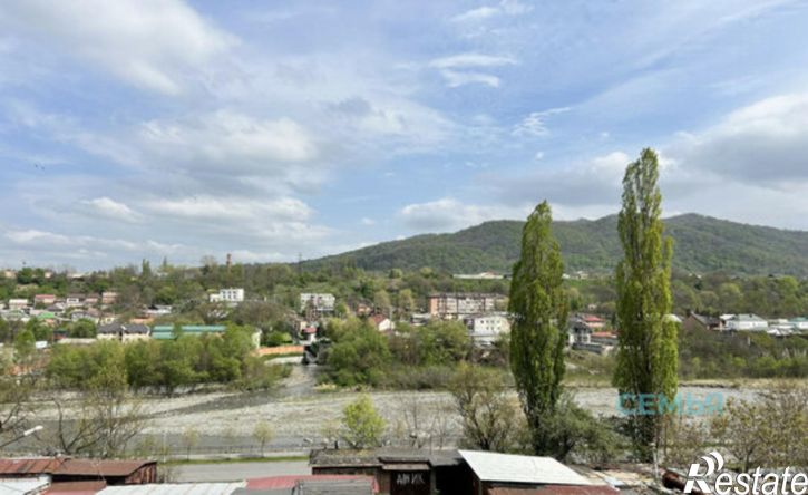 1-комн квартира улица Зангиева, 82,  д. 82