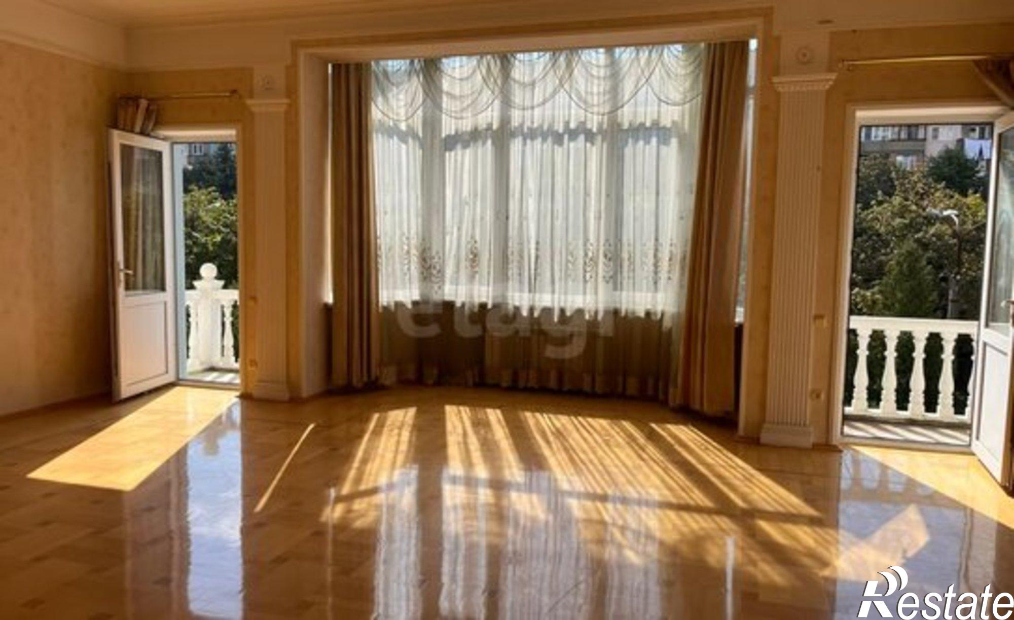 Купить квартиру за 25 500 000 рублей на пр-кт Коста, 240