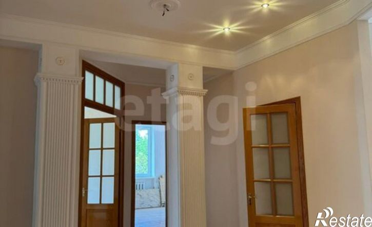 4-комн квартира пр-кт Коста, 240,  д. 240