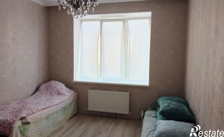 4-комн квартира улица Курсантов-Кировцев, 13В,  д. 13В