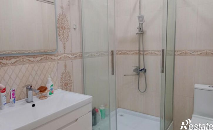 4-комн квартира улица Курсантов-Кировцев, 13В,  д. 13В