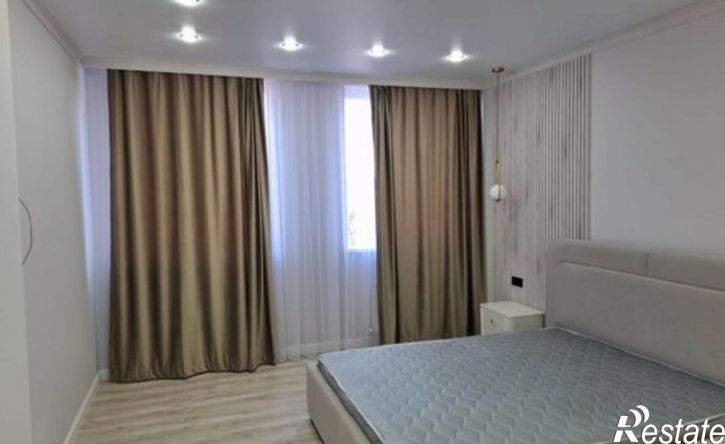 4-комн квартира улица Гастелло, 65,  д. 65