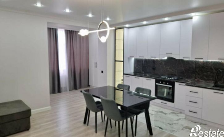 4-комн квартира улица Гастелло, 65,  д. 65