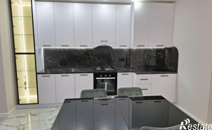 4-комн квартира улица Гастелло, 65,  д. 65