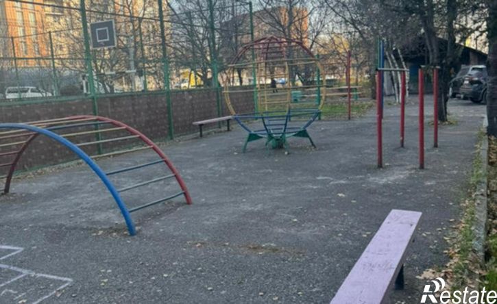 3-комн квартира Владикавказская улица, 1,  д. 1