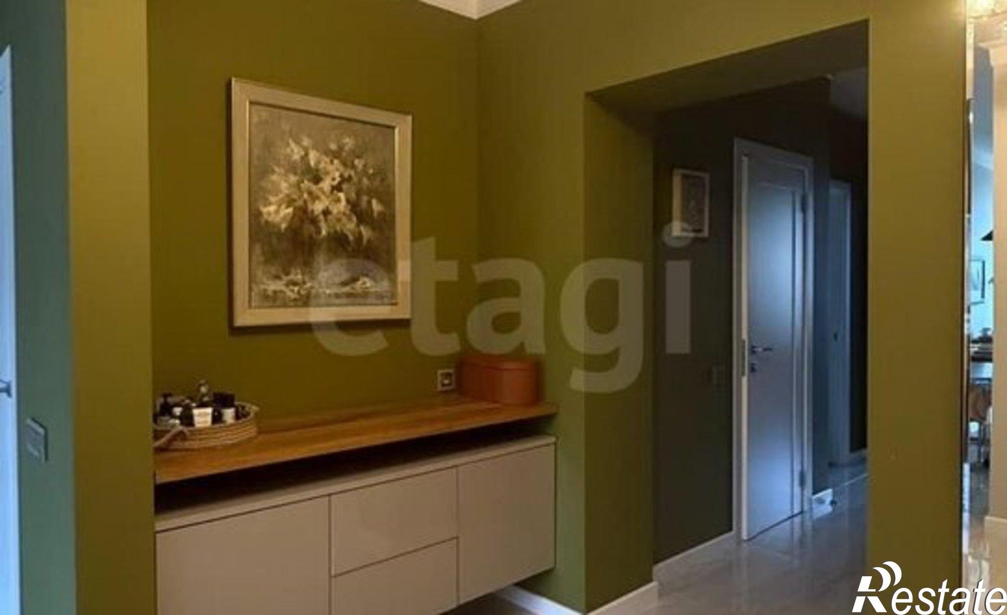 Купить квартиру за 12 500 000 рублей на улица Шамиля Джикаева, 7