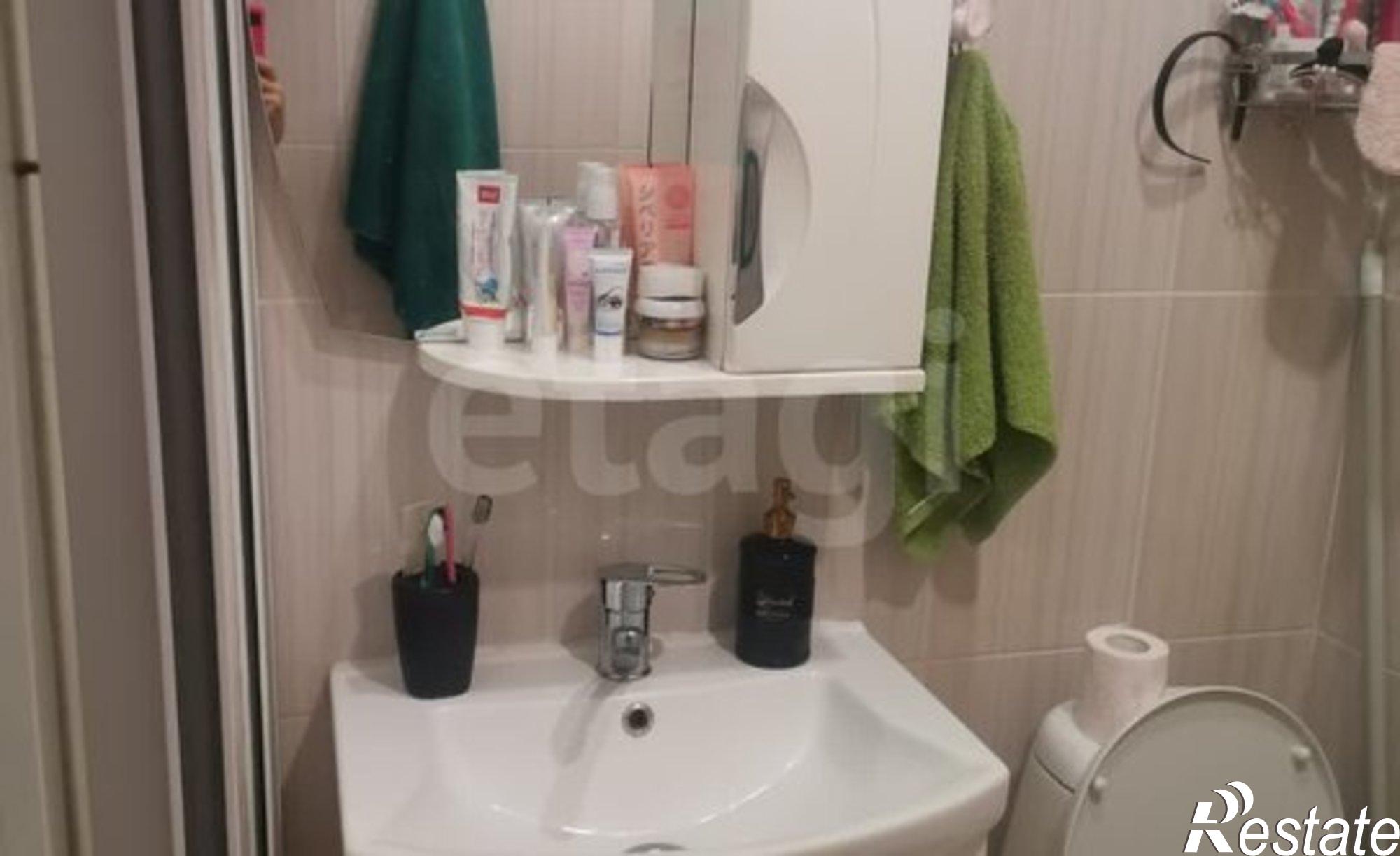 Купить квартиру за 2 330 000 рублей на улица Ломоносова, 10