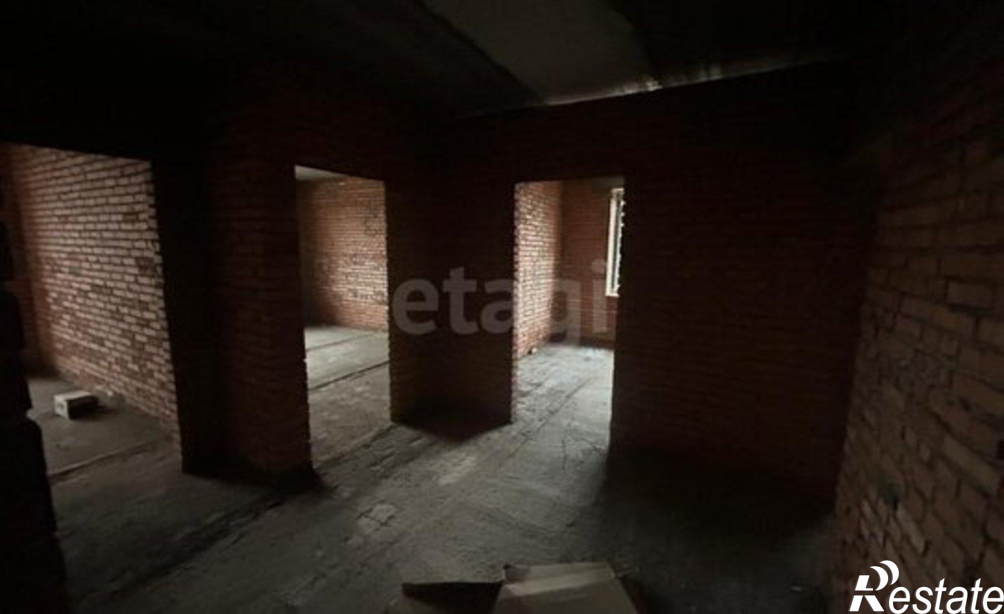 Купить квартиру за 8 576 000 рублей на Кырджалийская улица, 16А