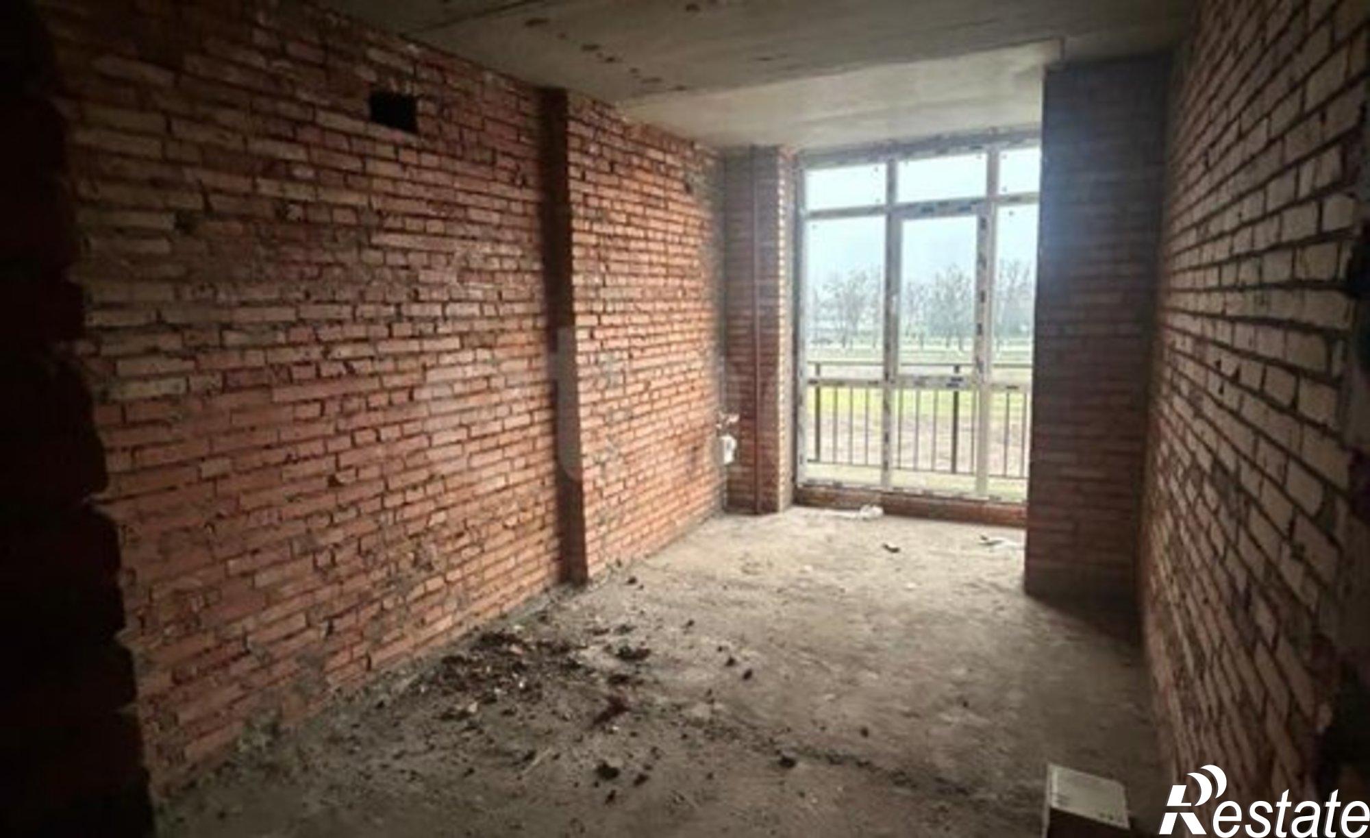 Купить квартиру за 8 576 000 рублей на Кырджалийская улица, 16А