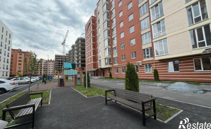2-комн квартира улица Курсантов-Кировцев, 27,  д. 27