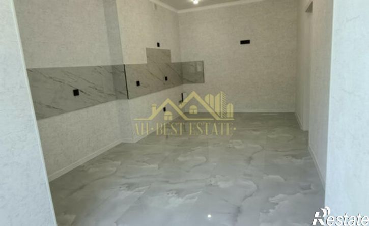 2-комн квартира улица Курсантов-Кировцев, 27,  д. 27