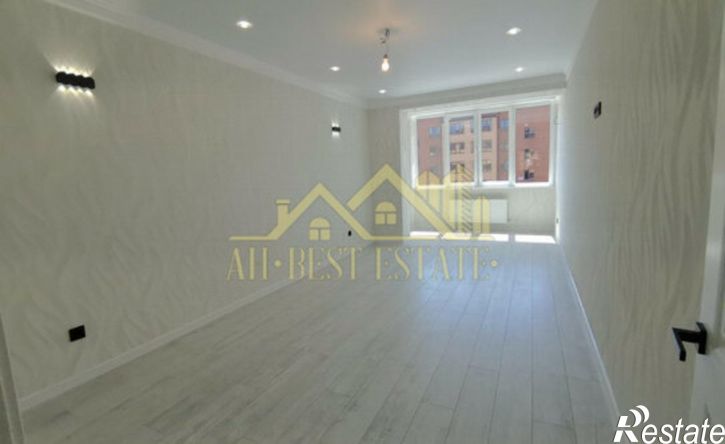 2-комн квартира улица Курсантов-Кировцев, 27,  д. 27