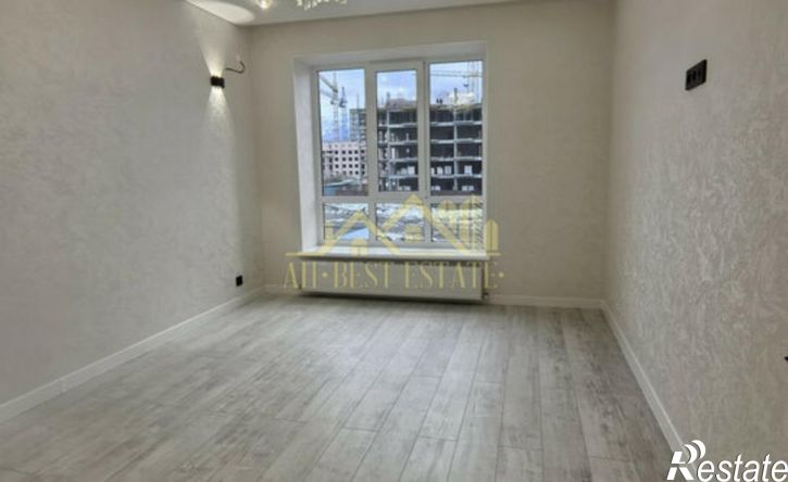 2-комн квартира улица Курсантов-Кировцев, 27,  д. 27