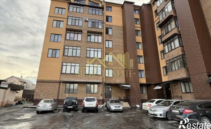 3-комн квартира улица Минина, 8А,  д. 8А