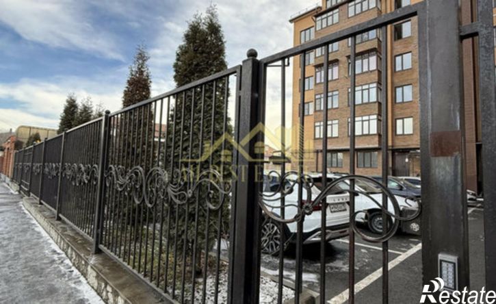 3-комн квартира улица Минина, 8А,  д. 8А
