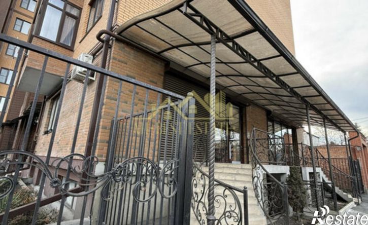 3-комн квартира улица Минина, 8А,  д. 8А