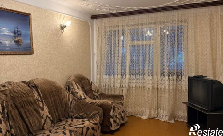 3-комн квартира улица Цоколаева, 10/1,  д. 10/1