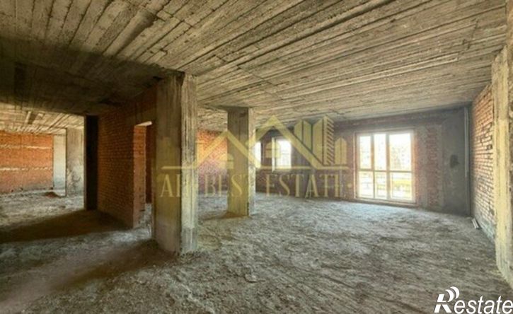 3-комн квартира пр-кт Коста, 83,  д. 83