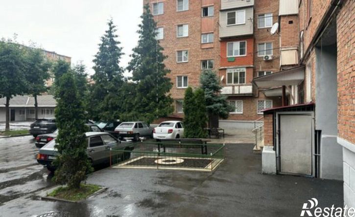 4-комн квартира ул Генерала Дзусова, 24,  д. 24