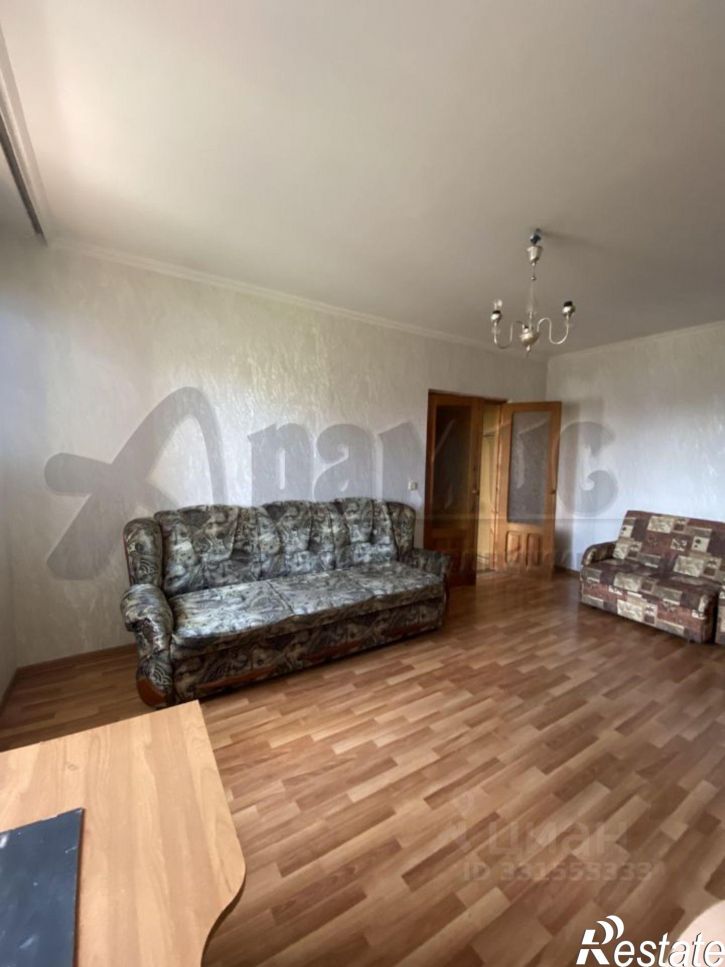 2-комн квартира Весенняя улица, 28,  д. 28
