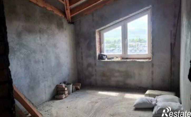 5-комн квартира ул Шамиля Джикаева, 4А,  д. 4А