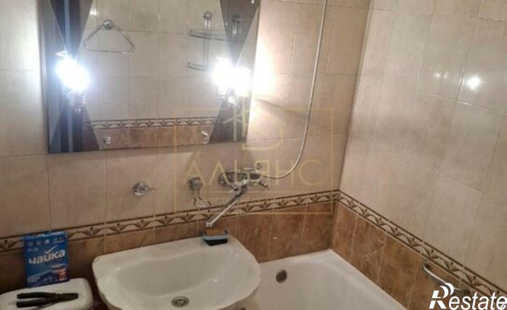 2-комн квартира ул 8 Марта, 19,  д. 19