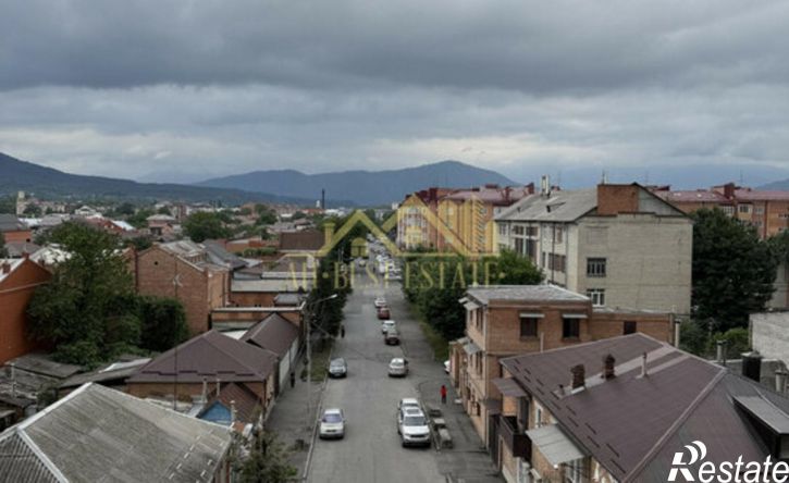 2-комн квартира ул Гадиева, 56,  д. 56