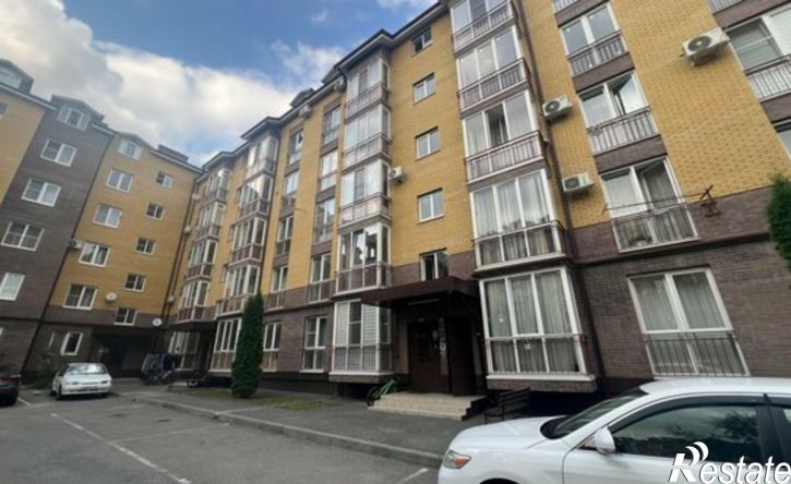 3-комн квартира ул Шамиля Джикаева, 5Б,  д. 5Б