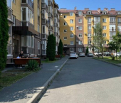 1-комн, 50кв м, этаж 3/5 ул Шамиля Джикаева, 10