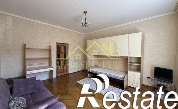 3-комн квартира улица Церетели, 11,  д. 11