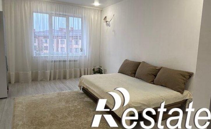 3-комн квартира улица Курсантов-Кировцев, 26 к6,  д. 26 к6