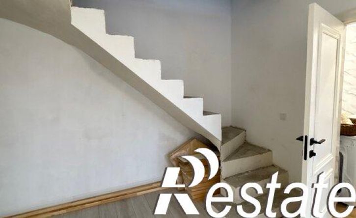 3-комн квартира улица Курсантов-Кировцев, 26 к6,  д. 26 к6