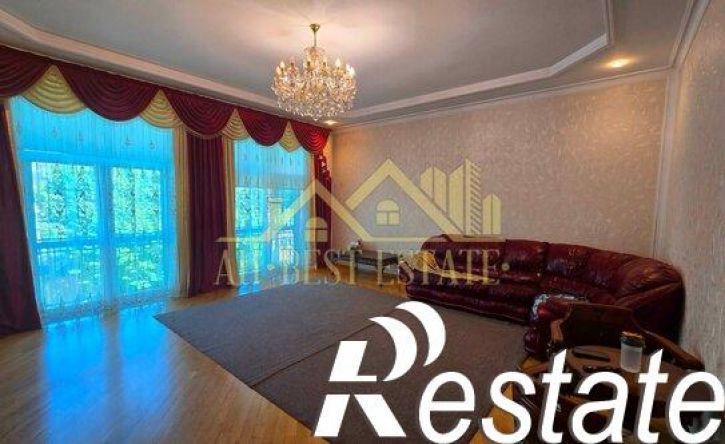3-комн квартира улица Колка Кесаева, 3,  д. 3