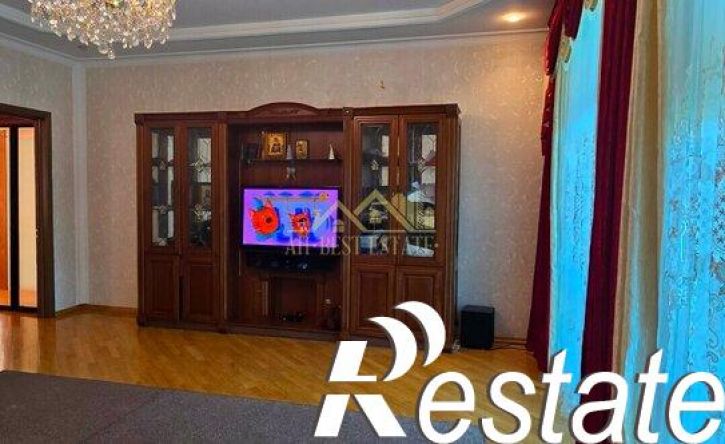 3-комн квартира улица Колка Кесаева, 3,  д. 3