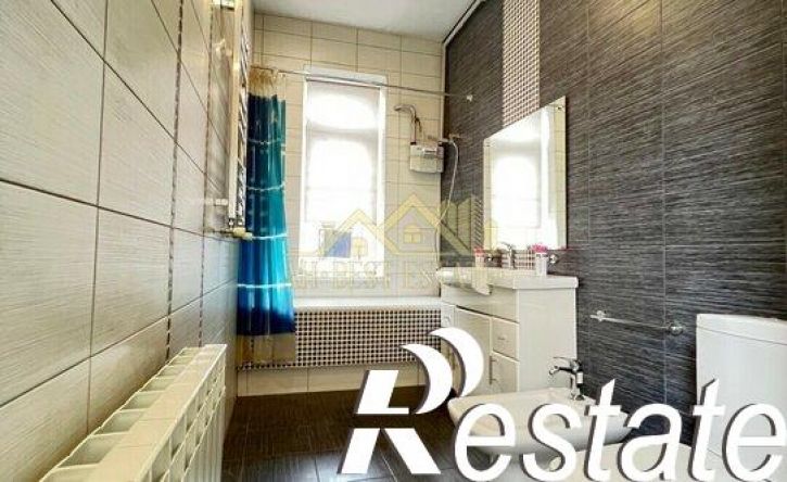 3-комн квартира улица Кирова, 20,  д. 20