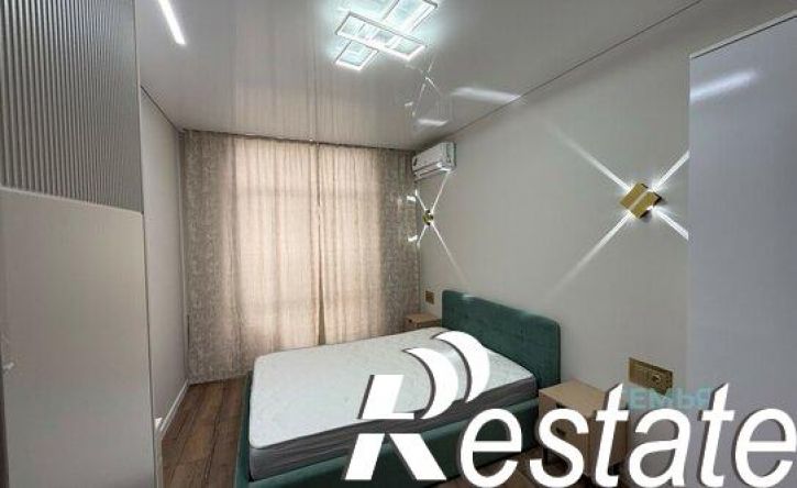 2-комн квартира улица Астана Кесаева, 44В,  д. 44В