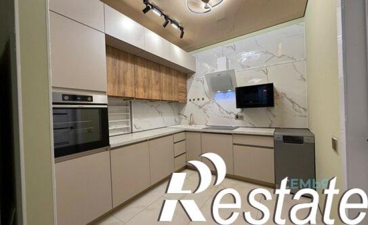 2-комн квартира улица Астана Кесаева, 44В,  д. 44В