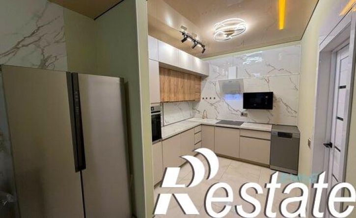 2-комн квартира улица Астана Кесаева, 44В,  д. 44В