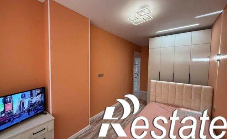 2-комн квартира улица Астана Кесаева, 44В,  д. 44В