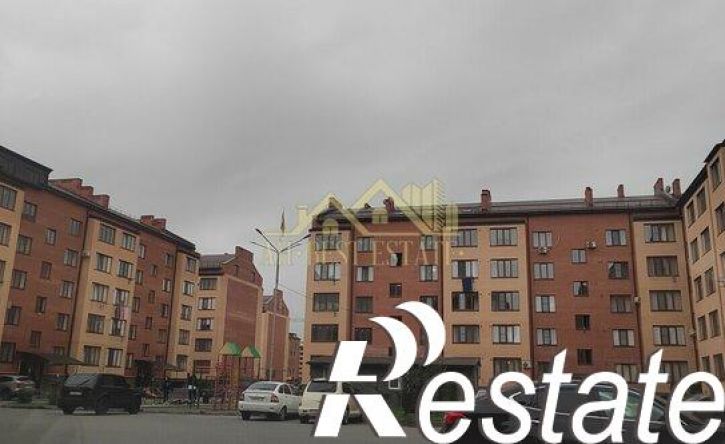 5-комн квартира улица Курсантов-Кировцев, 29 к5,  д. 29 к5