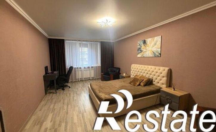 3-комн квартира улица Цомака Гадиева, 56/65,  д. 56/65