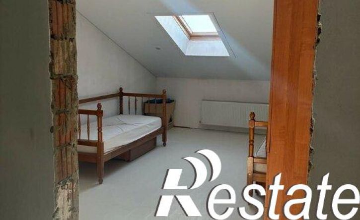 3-комн квартира улица Генерала Дзусова, 6Г,  д. 6Г