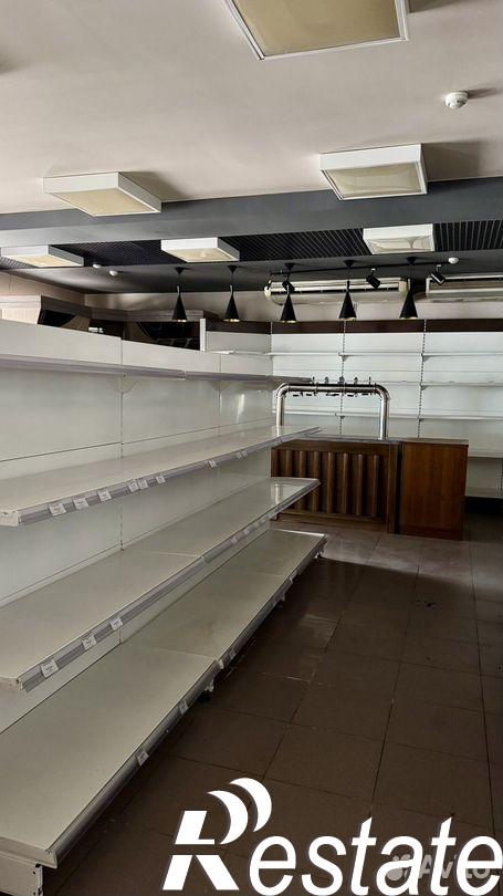Купить торговое помещение за 100 000 рублей на улица Маркова, 20А