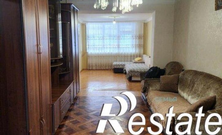 3-комн квартира улица Кутузова, 80/1,  д. 80/1