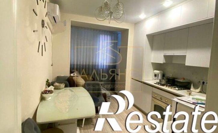 3-комн квартира улица Курсантов-Кировцев, 29,  д. 29