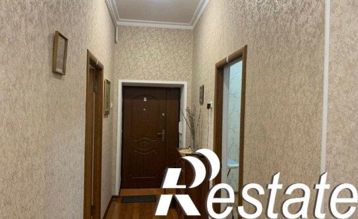 3-комн квартира улица Колка Кесаева, 5А/11,  д. 5А/11