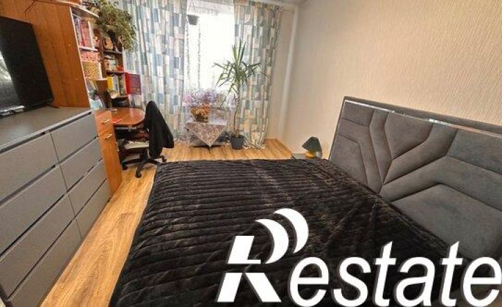 2-комн квартира улица Курсантов-Кировцев, 13В,  д. 13В