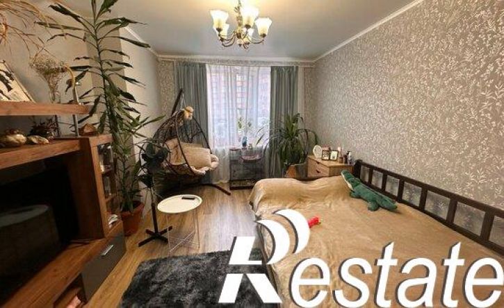 2-комн квартира улица Курсантов-Кировцев, 13В,  д. 13В
